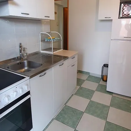 Apartman For Families With Children Lopar, Rab - 22227 *