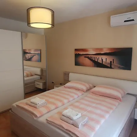 Apartman For Families With Children Lopar, Rab - 22227 *