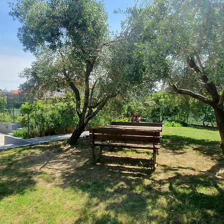 For Families With Children Lopar, Rab - 22227 Apartman